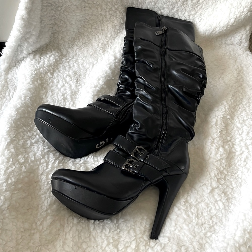Never worn but material is cracked